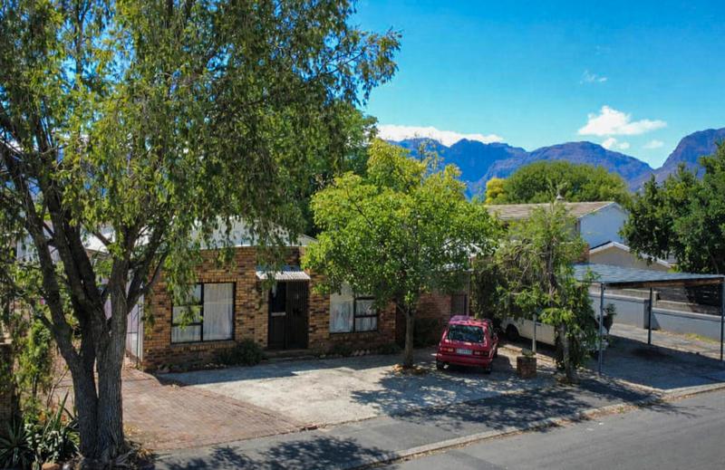 4 Bedroom Property for Sale in Klein Parys Western Cape